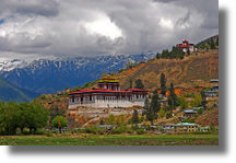 Butāna 2012 -Deli-Darjeeling-Gangtoka-Phuentsholing-Thimphu-Punakha-Phobjikha-Paro-Deli-Rīga Bildes