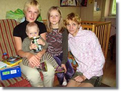 Palīdzība divām daudzbērnu ģimenēm Rīgā